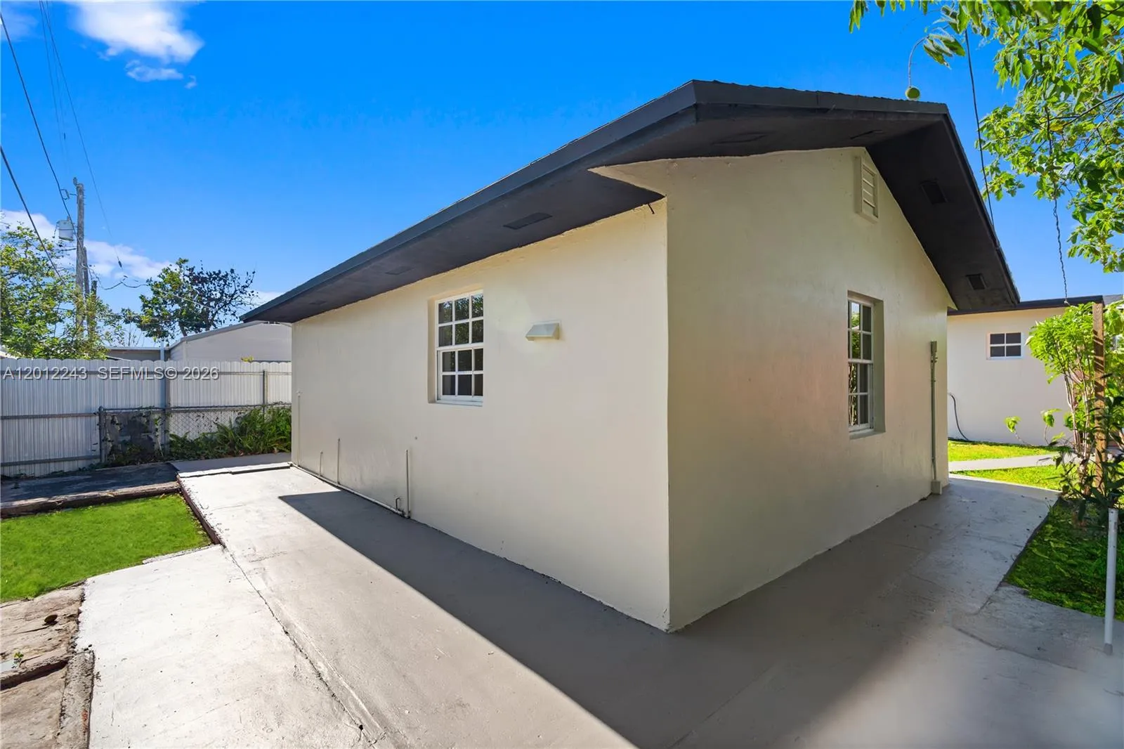 REAR UNIT/ CASITA