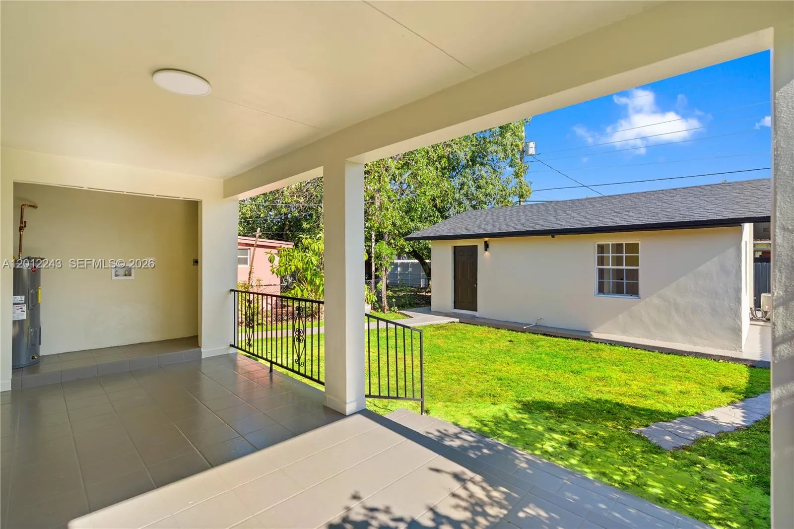 Hialeah, Florida 33013, 4 Bedrooms Bedrooms, ,3 BathroomsBathrooms,Residential,For Sale,A12012243