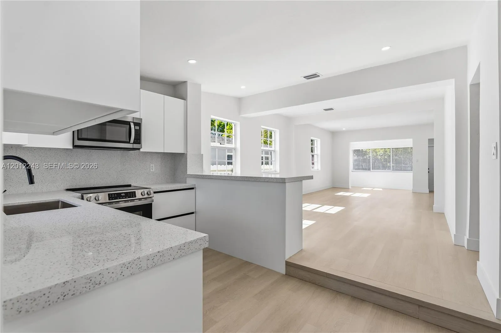 Hialeah, Florida 33013, 4 Bedrooms Bedrooms, ,3 BathroomsBathrooms,Residential,For Sale,A12012243
