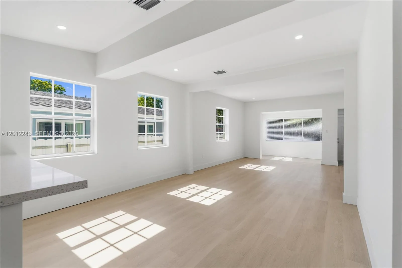 Hialeah, Florida 33013, 4 Bedrooms Bedrooms, ,3 BathroomsBathrooms,Residential,For Sale,A12012243