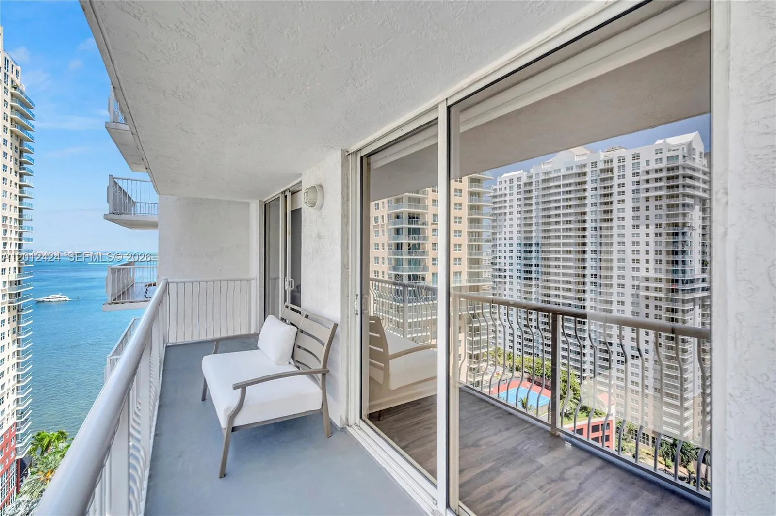 1200 Brickell Bay Dr 2304, Miami, Florida 33131, Miami, Florida 33131, 1 Bedroom Bedrooms, ,1 BathroomBathrooms,Residential,For Sale,1200 Brickell Bay Dr 2304, Miami, Florida 33131,A12012424