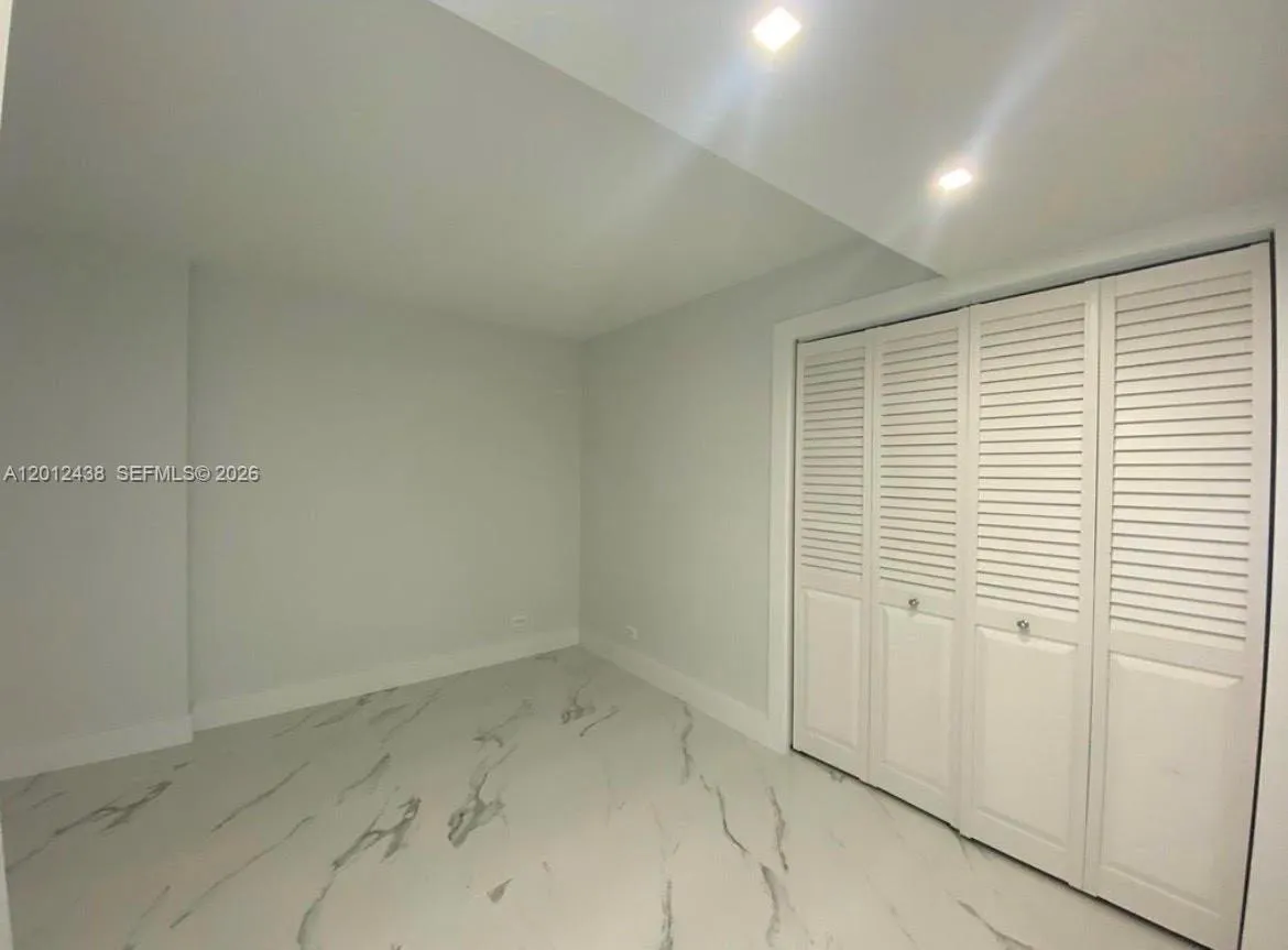 6039 Collins Ave 1033, Miami Beach, Florida 33140, Miami Beach, Florida 33140, 3 Bedrooms Bedrooms, ,2 BathroomsBathrooms,Residential Lease,For Rent,6039 Collins Ave 1033, Miami Beach, Florida 33140,A12012438