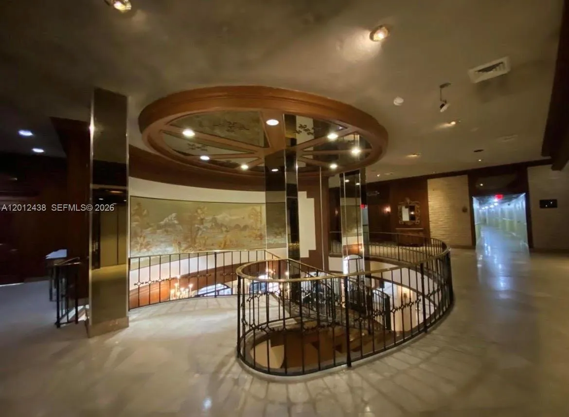 6039 Collins Ave 1033, Miami Beach, Florida 33140, Miami Beach, Florida 33140, 3 Bedrooms Bedrooms, ,2 BathroomsBathrooms,Residential Lease,For Rent,6039 Collins Ave 1033, Miami Beach, Florida 33140,A12012438