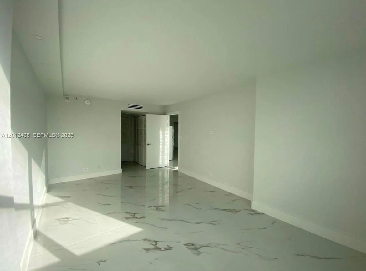 6039 Collins Ave 1033, Miami Beach, Florida 33140, Miami Beach, Florida 33140, 3 Bedrooms Bedrooms, ,2 BathroomsBathrooms,Residential Lease,For Rent,6039 Collins Ave 1033, Miami Beach, Florida 33140,A12012438