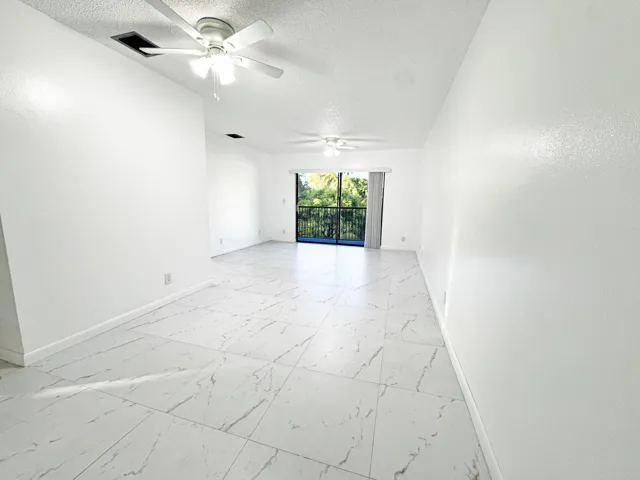 10987 Royal Palm019