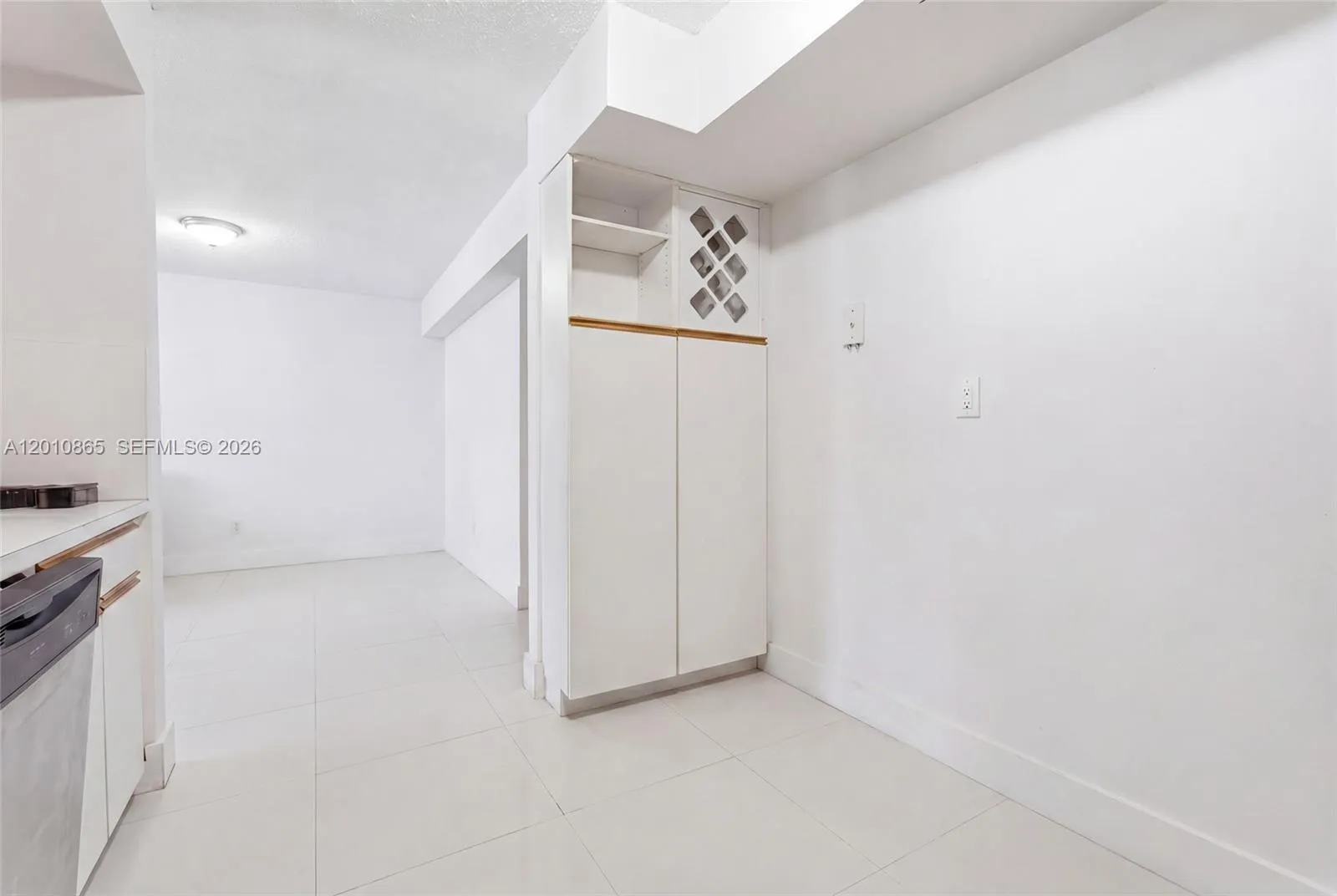 19195 Ne 36th Ct 604, Aventura, Florida 33180, Aventura, Florida 33180, 1 Bedroom Bedrooms, ,1 BathroomBathrooms,Residential,For Sale,19195 Ne 36th Ct 604, Aventura, Florida 33180,A12010865