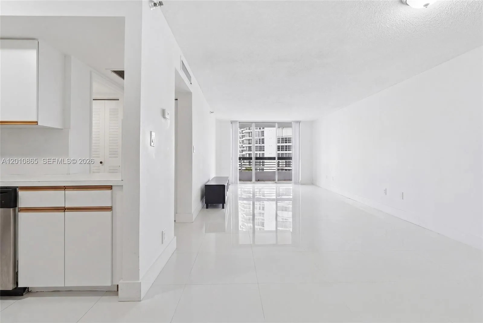 19195 Ne 36th Ct 604, Aventura, Florida 33180, Aventura, Florida 33180, 1 Bedroom Bedrooms, ,1 BathroomBathrooms,Residential,For Sale,19195 Ne 36th Ct 604, Aventura, Florida 33180,A12010865