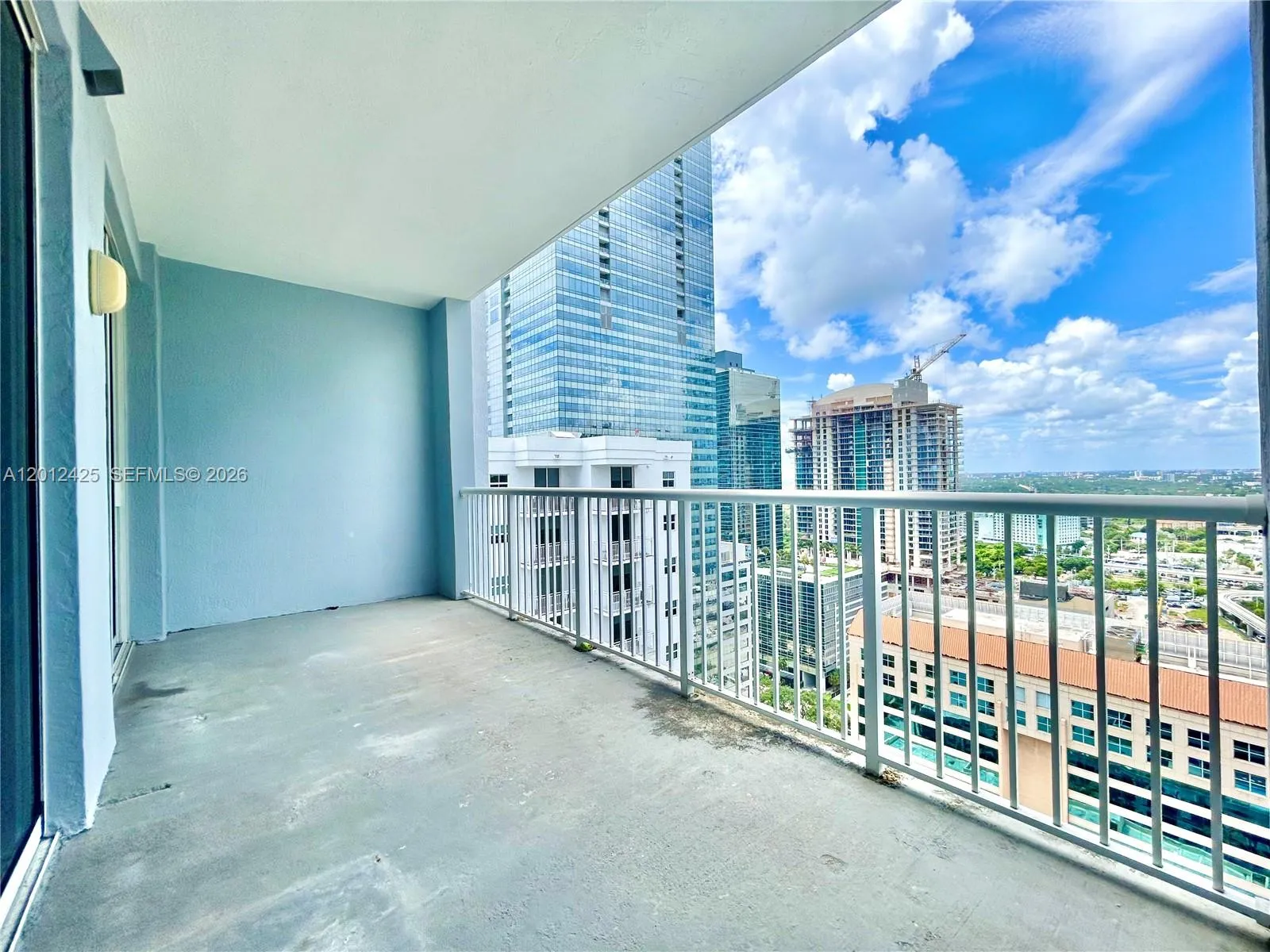 170 Se 14th St 2906, Miami, Florida 33131, Miami, Florida 33131, 1 Bedroom Bedrooms, ,1 BathroomBathrooms,Residential,For Sale,170 Se 14th St 2906, Miami, Florida 33131,A12012425