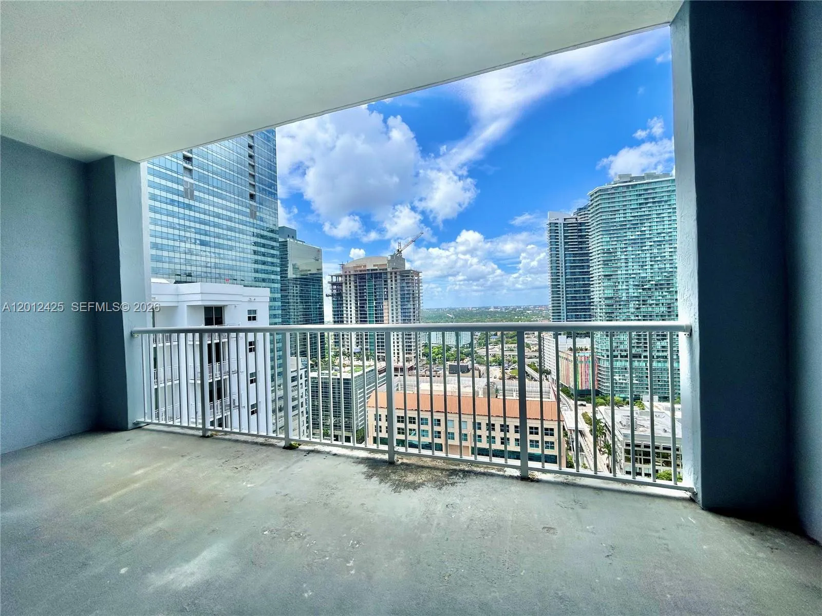 170 Se 14th St 2906, Miami, Florida 33131, Miami, Florida 33131, 1 Bedroom Bedrooms, ,1 BathroomBathrooms,Residential,For Sale,170 Se 14th St 2906, Miami, Florida 33131,A12012425