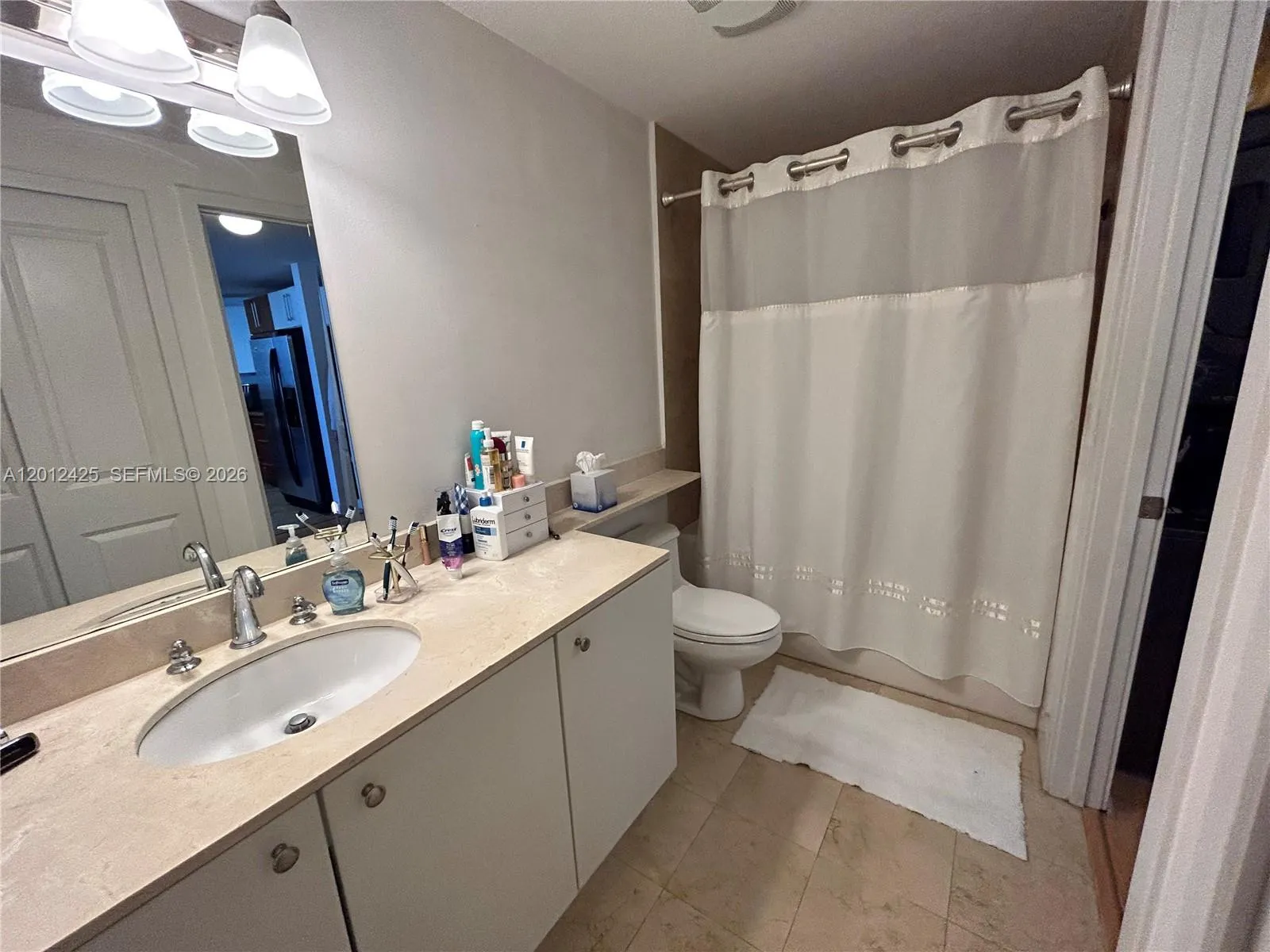 170 Se 14th St 2906, Miami, Florida 33131, Miami, Florida 33131, 1 Bedroom Bedrooms, ,1 BathroomBathrooms,Residential,For Sale,170 Se 14th St 2906, Miami, Florida 33131,A12012425
