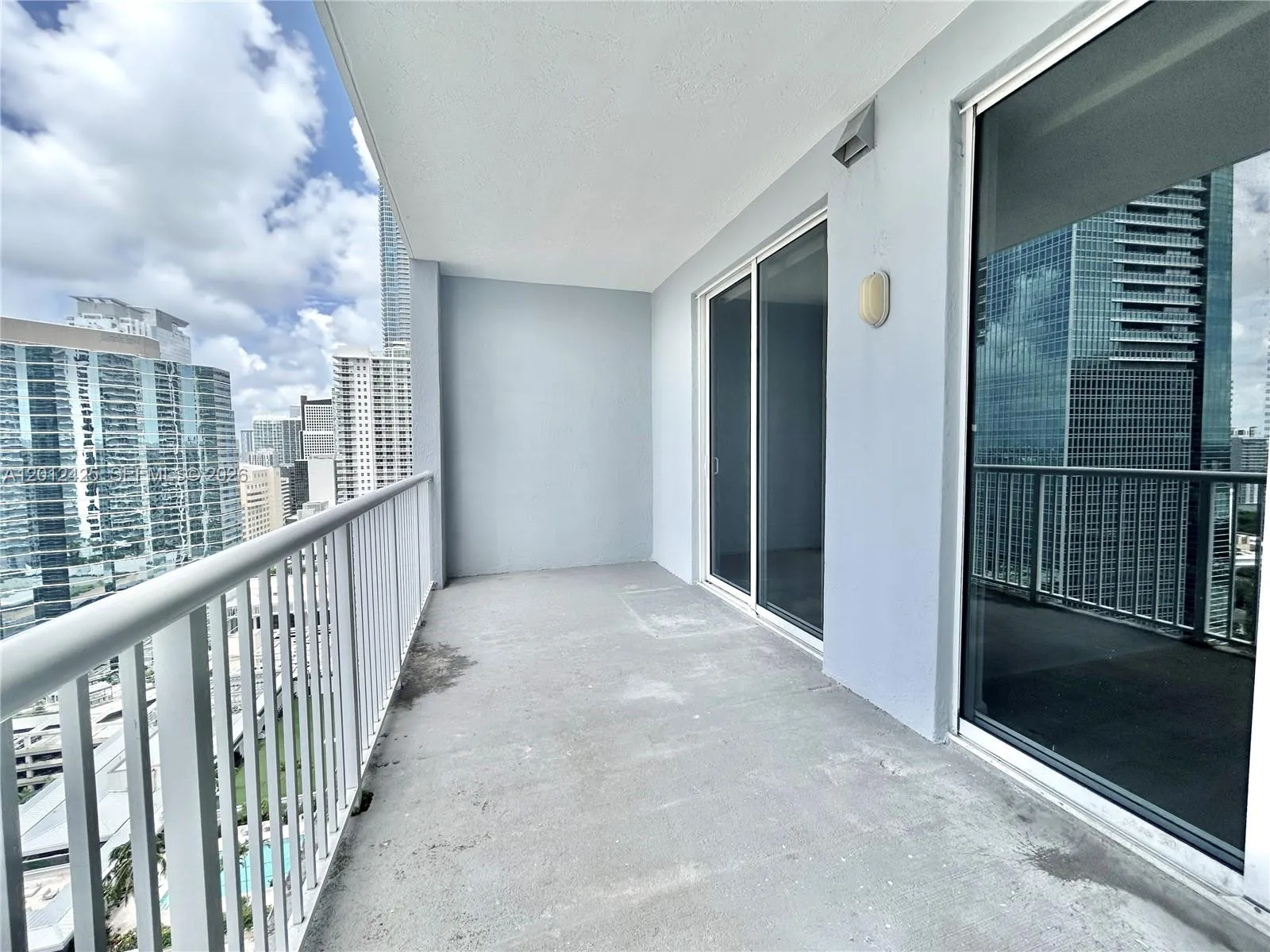 170 Se 14th St 2906, Miami, Florida 33131, Miami, Florida 33131, 1 Bedroom Bedrooms, ,1 BathroomBathrooms,Residential,For Sale,170 Se 14th St 2906, Miami, Florida 33131,A12012425