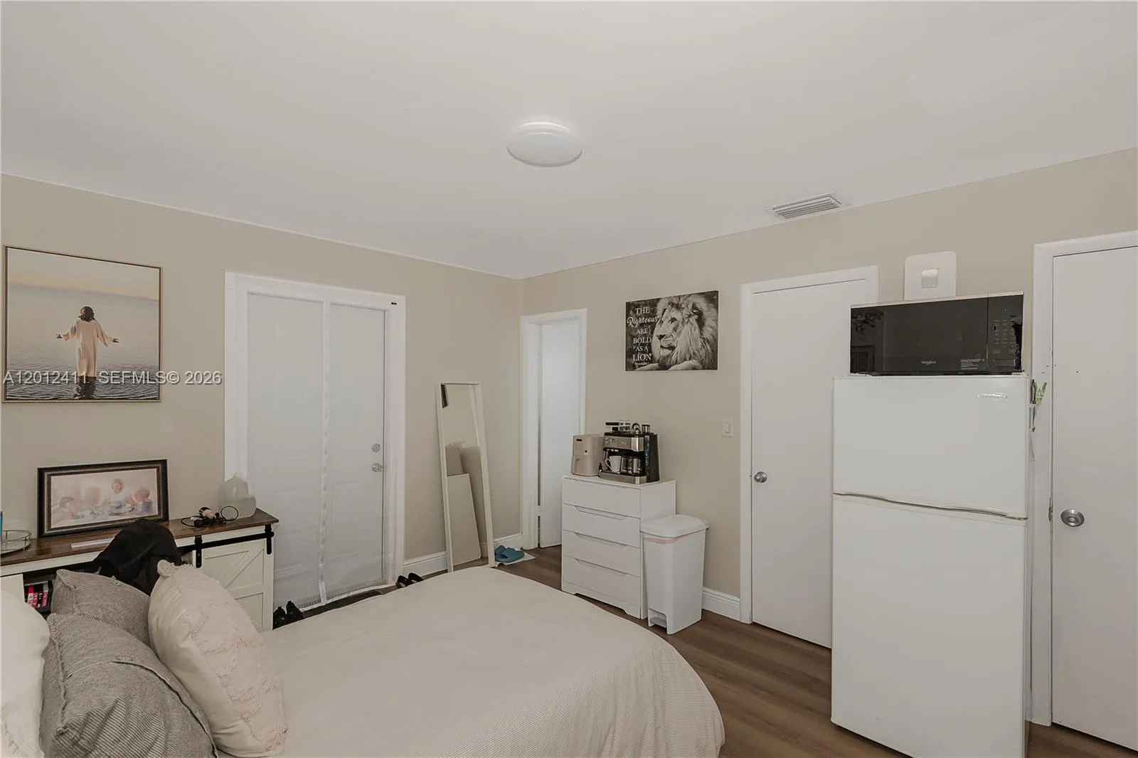 395 W 39th Pl, Hialeah, Florida 33012, Hialeah, Florida 33012, 4 Bedrooms Bedrooms, ,2 BathroomsBathrooms,Residential,For Sale,395 W 39th Pl, Hialeah, Florida 33012,A12012411