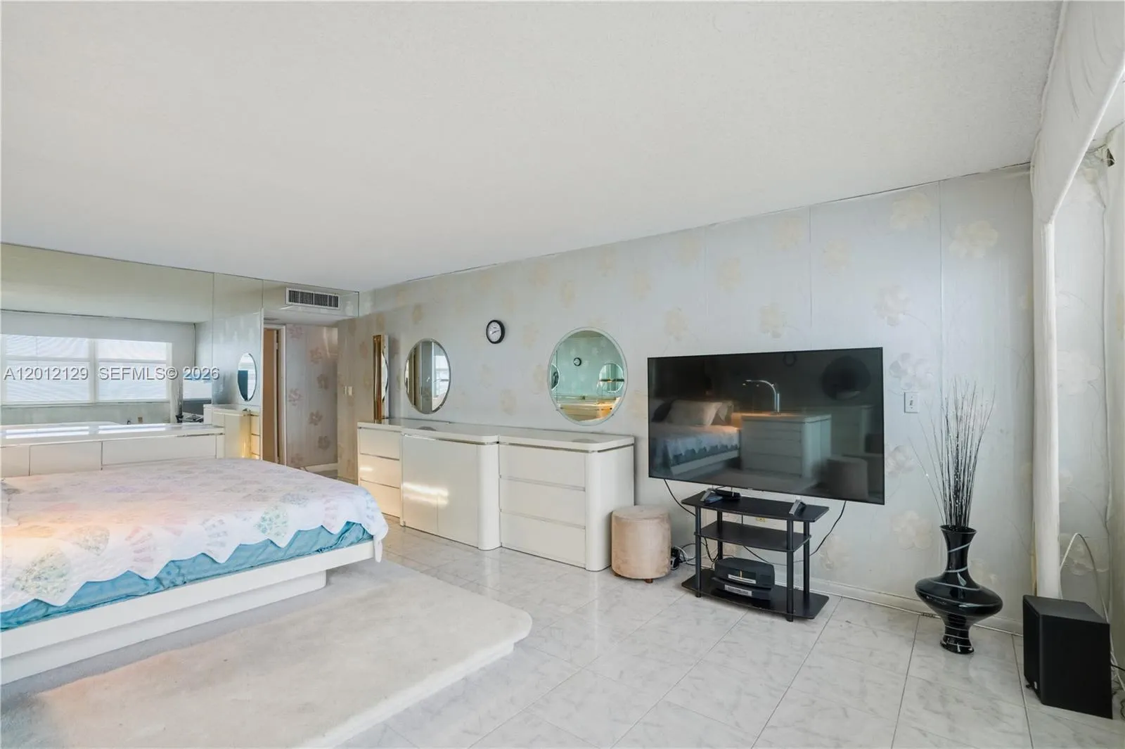 2751 S Ocean Dr 1805s, Hollywood, Florida 33019, Hollywood, Florida 33019, 2 Bedrooms Bedrooms, ,2 BathroomsBathrooms,Residential,For Sale,2751 S Ocean Dr 1805s, Hollywood, Florida 33019,A12012129