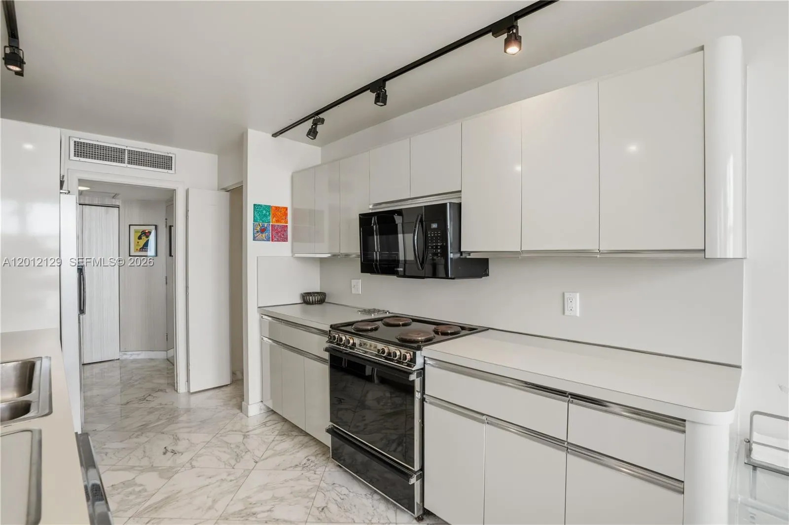 2751 S Ocean Dr 1805s, Hollywood, Florida 33019, Hollywood, Florida 33019, 2 Bedrooms Bedrooms, ,2 BathroomsBathrooms,Residential,For Sale,2751 S Ocean Dr 1805s, Hollywood, Florida 33019,A12012129