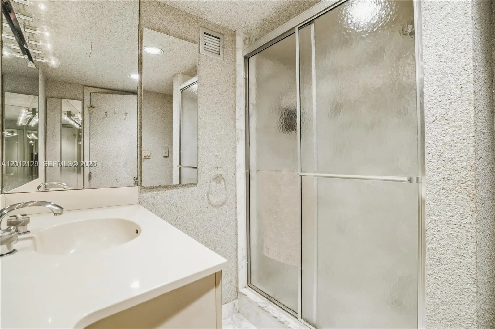 2751 S Ocean Dr 1805s, Hollywood, Florida 33019, Hollywood, Florida 33019, 2 Bedrooms Bedrooms, ,2 BathroomsBathrooms,Residential,For Sale,2751 S Ocean Dr 1805s, Hollywood, Florida 33019,A12012129