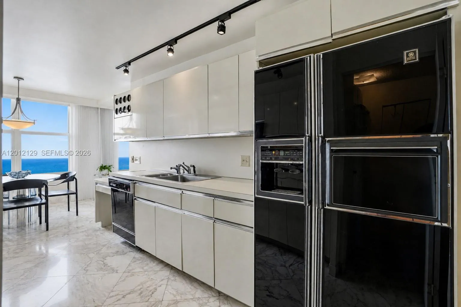 2751 S Ocean Dr 1805s, Hollywood, Florida 33019, Hollywood, Florida 33019, 2 Bedrooms Bedrooms, ,2 BathroomsBathrooms,Residential,For Sale,2751 S Ocean Dr 1805s, Hollywood, Florida 33019,A12012129