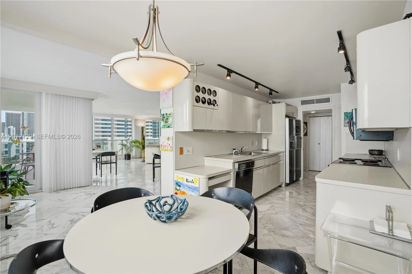 2751 S Ocean Dr 1805s, Hollywood, Florida 33019, Hollywood, Florida 33019, 2 Bedrooms Bedrooms, ,2 BathroomsBathrooms,Residential,For Sale,2751 S Ocean Dr 1805s, Hollywood, Florida 33019,A12012129