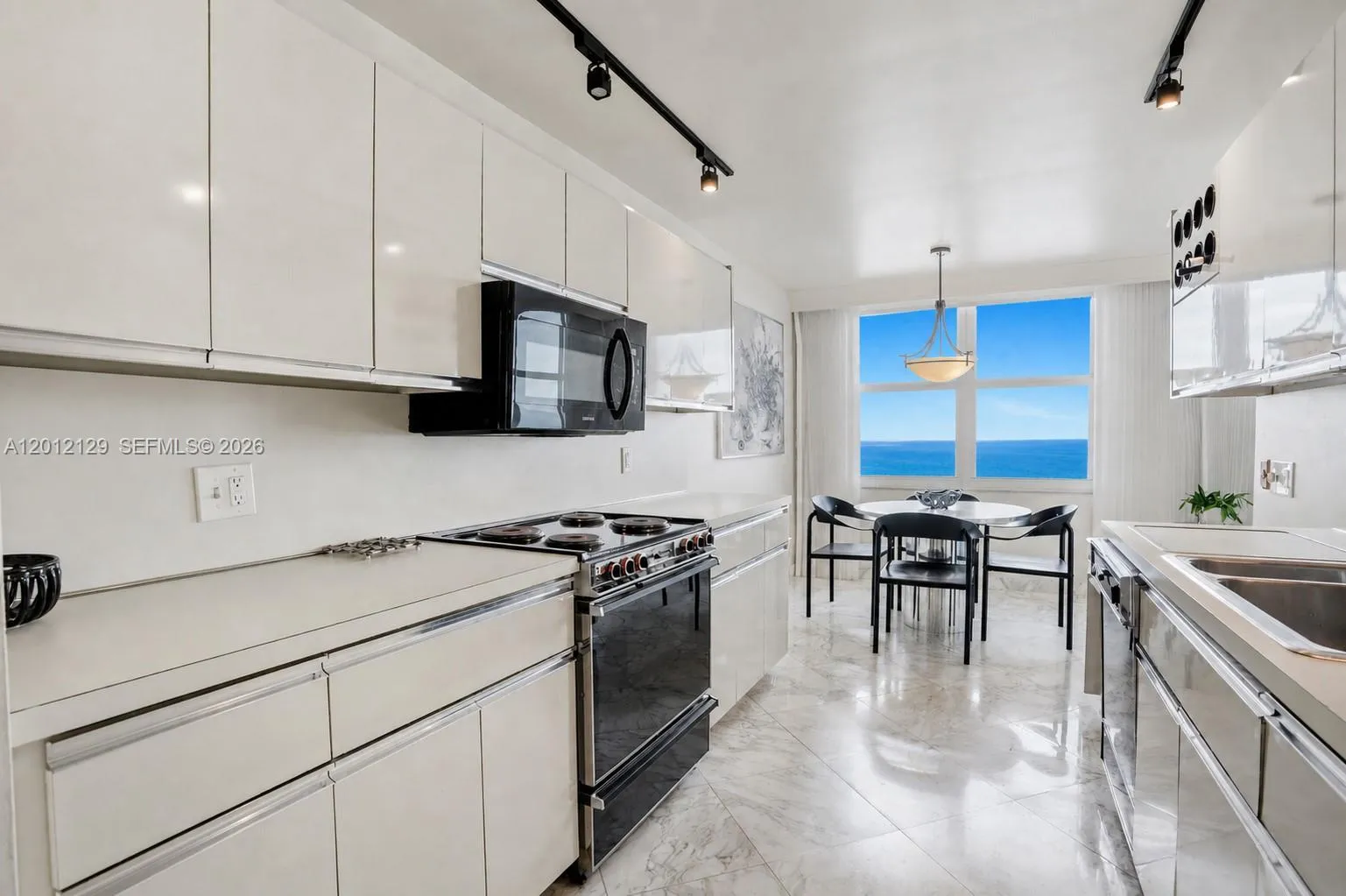 2751 S Ocean Dr 1805s, Hollywood, Florida 33019, Hollywood, Florida 33019, 2 Bedrooms Bedrooms, ,2 BathroomsBathrooms,Residential,For Sale,2751 S Ocean Dr 1805s, Hollywood, Florida 33019,A12012129