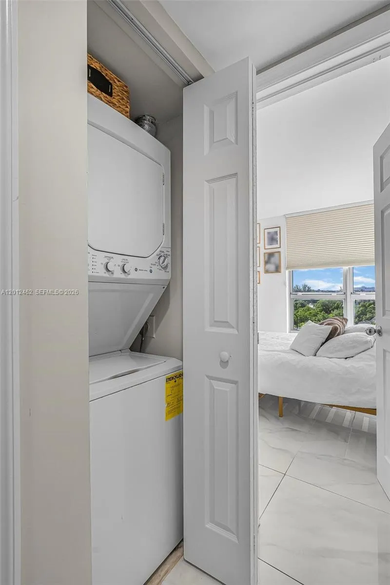 3500 Mystic Pointe Dr 604, Aventura, Florida 33180, Aventura, Florida 33180, 2 Bedrooms Bedrooms, ,2 BathroomsBathrooms,Residential,For Sale,3500 Mystic Pointe Dr 604, Aventura, Florida 33180,A12012462