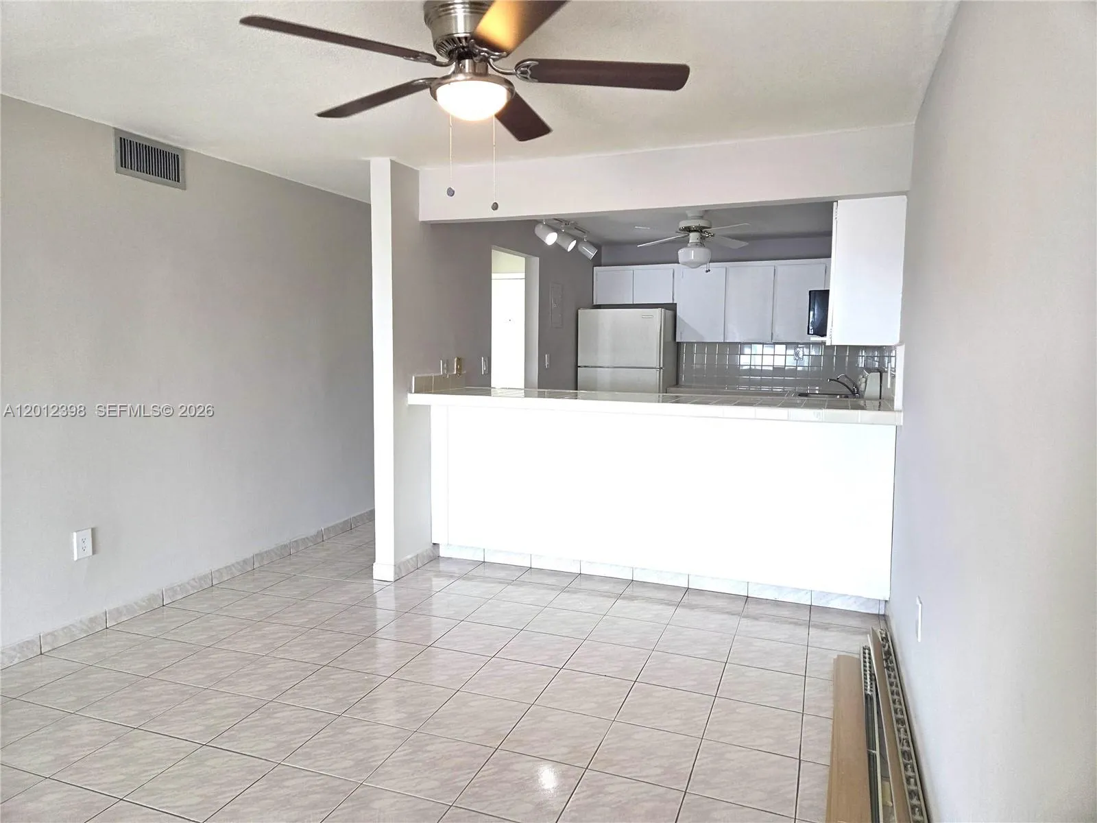 4670 W 13th Ln 507, Hialeah, Florida 33012, Hialeah, Florida 33012, 3 Bedrooms Bedrooms, ,2 BathroomsBathrooms,Residential,For Sale,4670 W 13th Ln 507, Hialeah, Florida 33012,A12012398