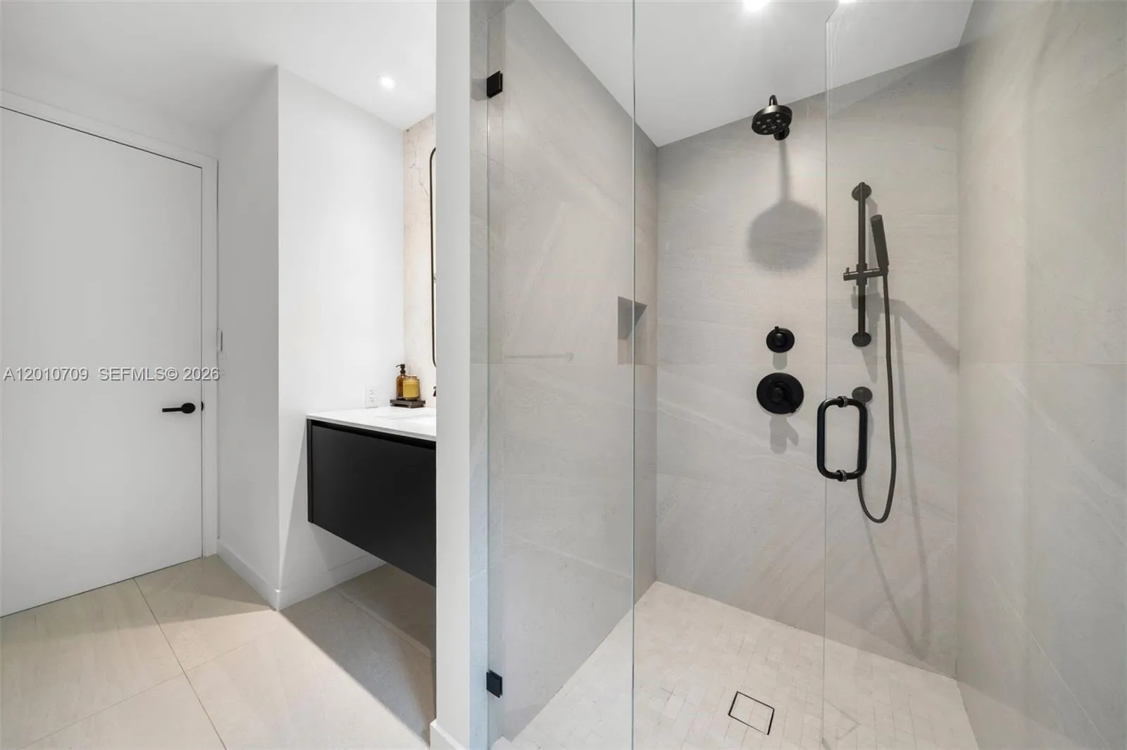 5225 La Gorce Dr, Miami Beach, Florida 33140, Miami Beach, Florida 33140, 4 Bedrooms Bedrooms, ,3 BathroomsBathrooms,Residential,For Sale,5225 La Gorce Dr, Miami Beach, Florida 33140,A12010709