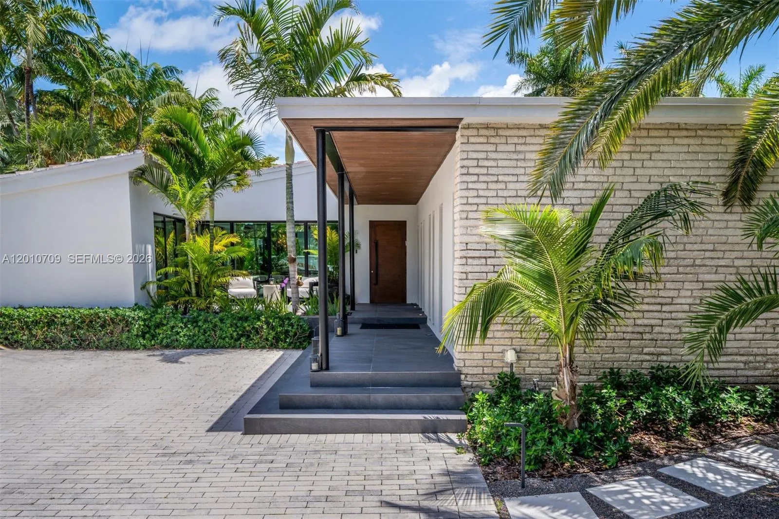 5225 La Gorce Dr, Miami Beach, Florida 33140, Miami Beach, Florida 33140, 4 Bedrooms Bedrooms, ,3 BathroomsBathrooms,Residential,For Sale,5225 La Gorce Dr, Miami Beach, Florida 33140,A12010709