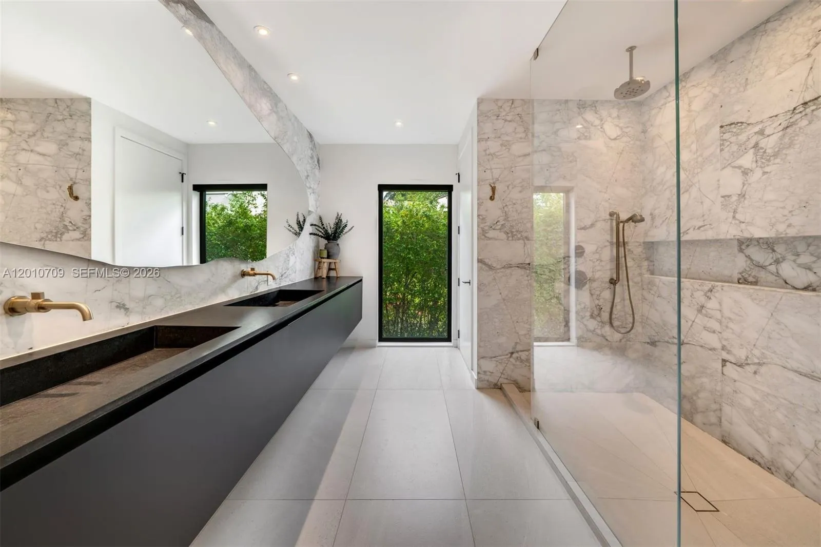 5225 La Gorce Dr, Miami Beach, Florida 33140, Miami Beach, Florida 33140, 4 Bedrooms Bedrooms, ,3 BathroomsBathrooms,Residential,For Sale,5225 La Gorce Dr, Miami Beach, Florida 33140,A12010709