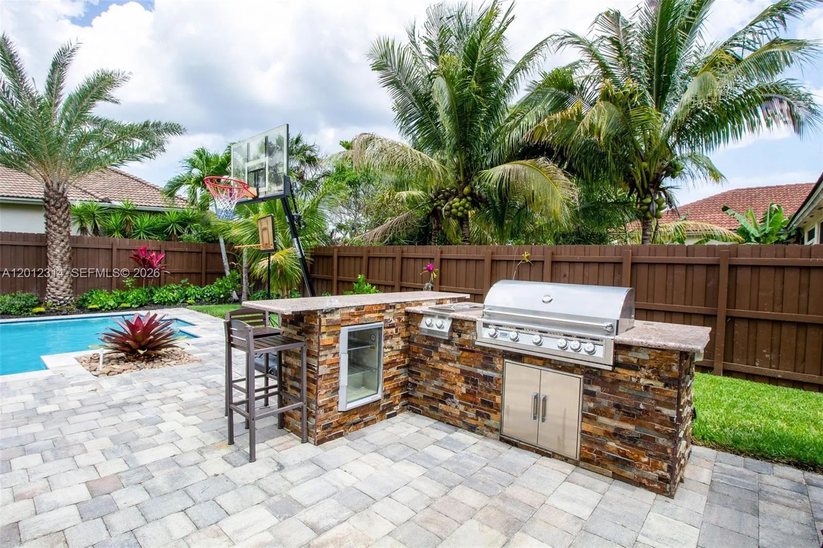 2910 Fairways Dr, Homestead, Florida 33035, Homestead, Florida 33035, 5 Bedrooms Bedrooms, ,3 BathroomsBathrooms,Residential,For Sale,2910 Fairways Dr, Homestead, Florida 33035,A12012314