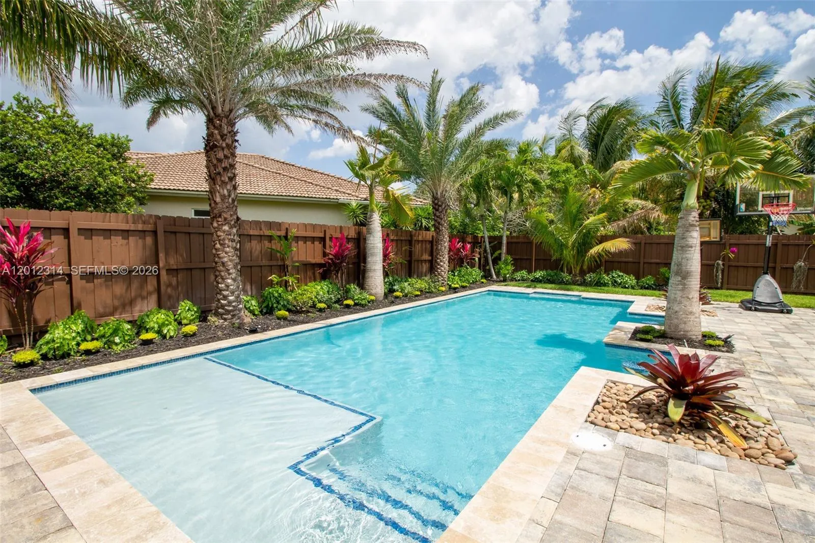 2910 Fairways Dr, Homestead, Florida 33035, Homestead, Florida 33035, 5 Bedrooms Bedrooms, ,3 BathroomsBathrooms,Residential,For Sale,2910 Fairways Dr, Homestead, Florida 33035,A12012314