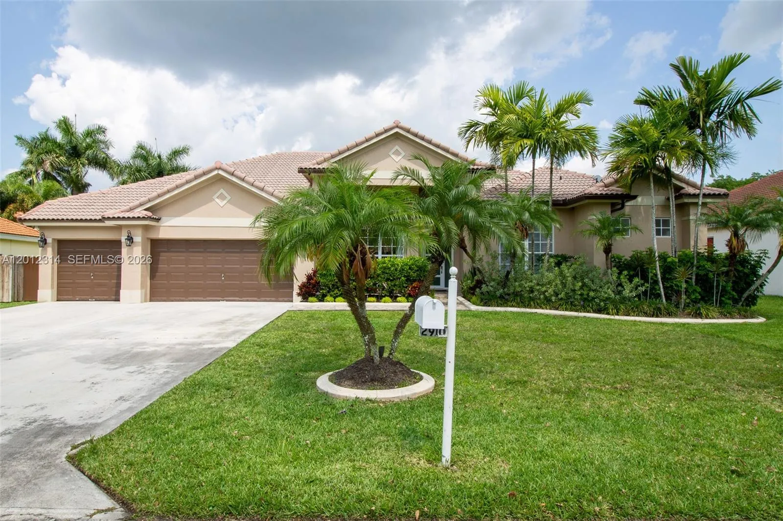 2910 Fairways Dr, Homestead, Florida 33035, Homestead, Florida 33035, 5 Bedrooms Bedrooms, ,3 BathroomsBathrooms,Residential,For Sale,2910 Fairways Dr, Homestead, Florida 33035,A12012314 2910 Fairways Dr, Homestead, Florida 33035, Homestead, Florida 33035, 5 Bedrooms Bedrooms, ,3 BathroomsBathrooms,Residential,For Sale,2910 Fairways Dr, Homestead, Florida 33035,A12012314