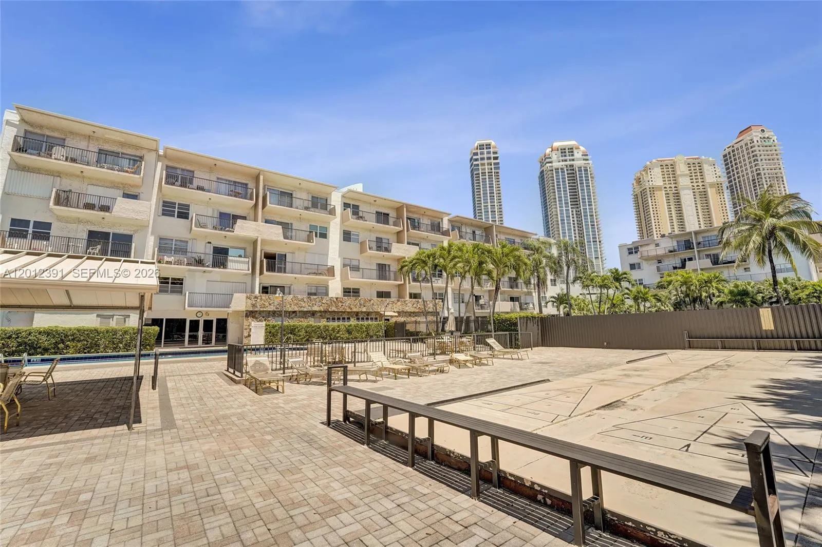 250 181st Dr 214, Sunny Isles Beach, Florida 33160, Sunny Isles Beach, Florida 33160, 1 Bedroom Bedrooms, ,1 BathroomBathrooms,Residential,For Sale,250 181st Dr 214, Sunny Isles Beach, Florida 33160,A12012391