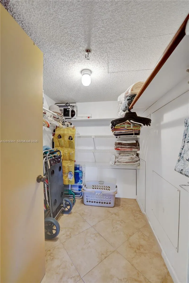 250 181st Dr 214, Sunny Isles Beach, Florida 33160, Sunny Isles Beach, Florida 33160, 1 Bedroom Bedrooms, ,1 BathroomBathrooms,Residential,For Sale,250 181st Dr 214, Sunny Isles Beach, Florida 33160,A12012391