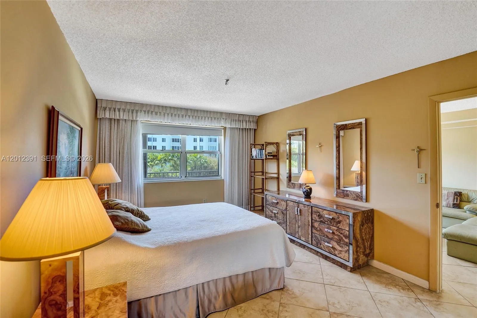 250 181st Dr 214, Sunny Isles Beach, Florida 33160, Sunny Isles Beach, Florida 33160, 1 Bedroom Bedrooms, ,1 BathroomBathrooms,Residential,For Sale,250 181st Dr 214, Sunny Isles Beach, Florida 33160,A12012391