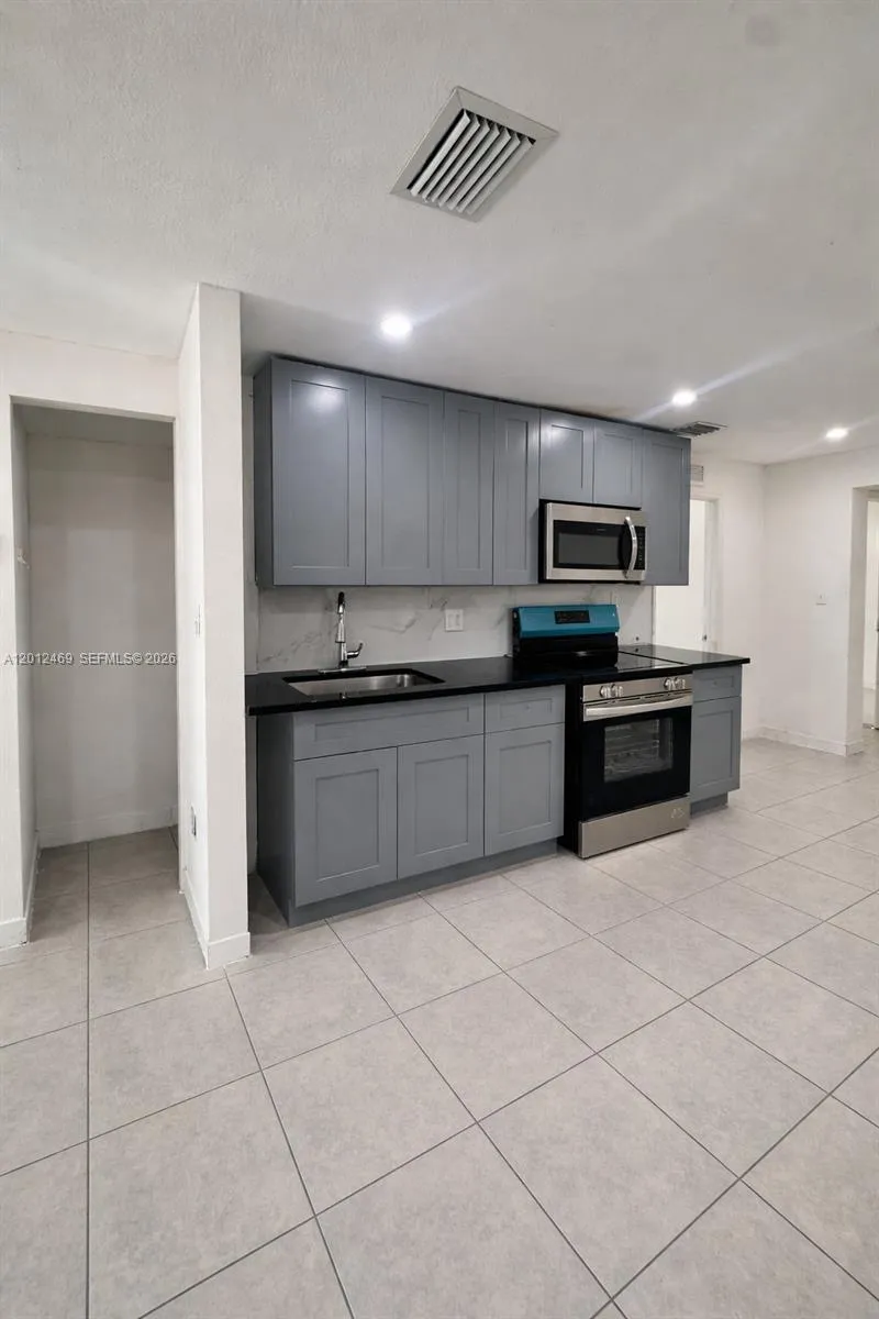 1861 Nw 112th St, Miami, Florida 33167, Miami, Florida 33167, 3 Bedrooms Bedrooms, ,1 BathroomBathrooms,Residential,For Sale,1861 Nw 112th St, Miami, Florida 33167,A12012469
