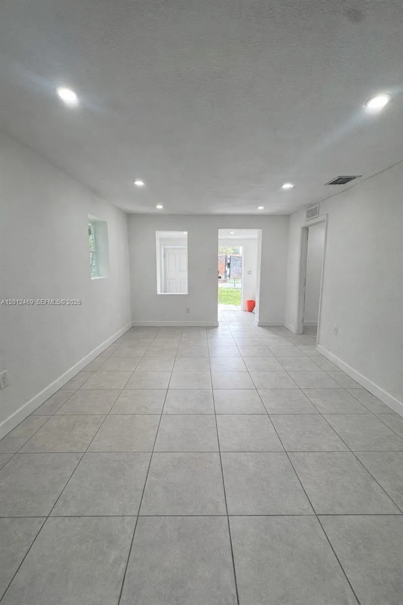 1861 Nw 112th St, Miami, Florida 33167, Miami, Florida 33167, 3 Bedrooms Bedrooms, ,1 BathroomBathrooms,Residential,For Sale,1861 Nw 112th St, Miami, Florida 33167,A12012469