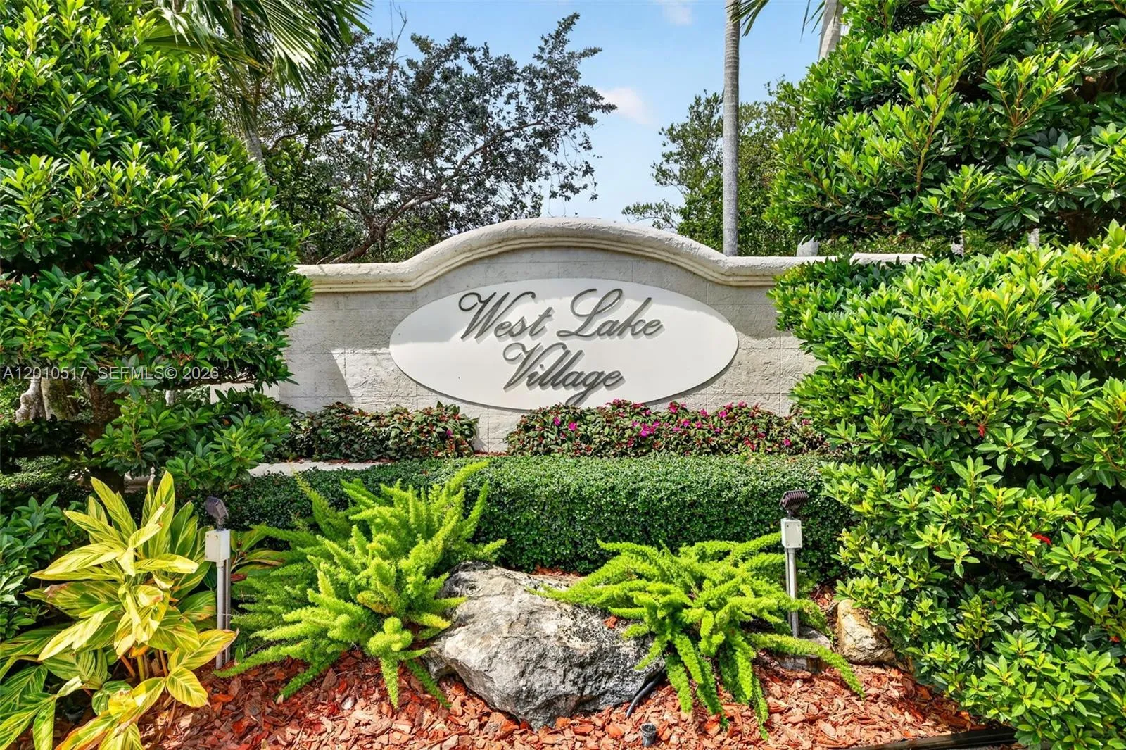 1581 Yellowheart Way, Hollywood, Florida 33019, Hollywood, Florida 33019, 3 Bedrooms Bedrooms, ,2 BathroomsBathrooms,Residential,For Sale,1581 Yellowheart Way, Hollywood, Florida 33019,A12010517