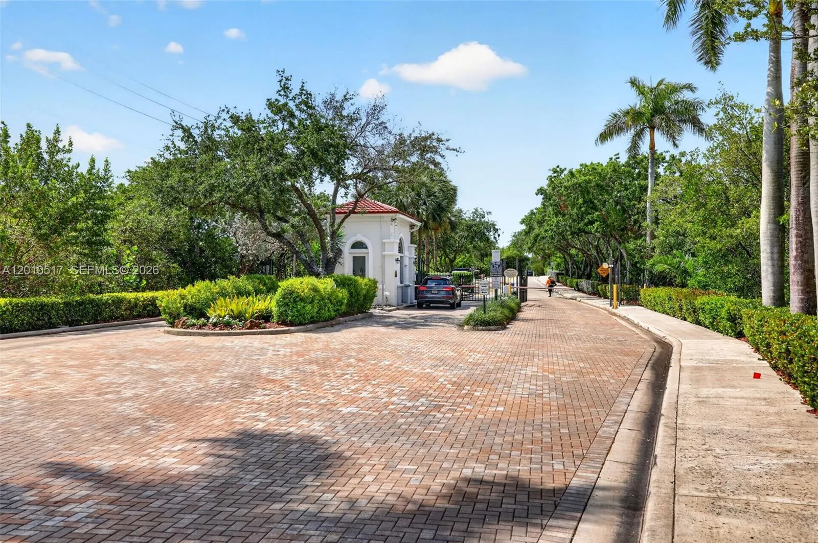 1581 Yellowheart Way, Hollywood, Florida 33019, Hollywood, Florida 33019, 3 Bedrooms Bedrooms, ,2 BathroomsBathrooms,Residential,For Sale,1581 Yellowheart Way, Hollywood, Florida 33019,A12010517