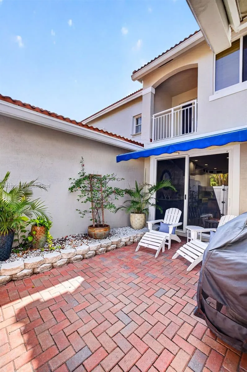 1581 Yellowheart Way, Hollywood, Florida 33019, Hollywood, Florida 33019, 3 Bedrooms Bedrooms, ,2 BathroomsBathrooms,Residential,For Sale,1581 Yellowheart Way, Hollywood, Florida 33019,A12010517