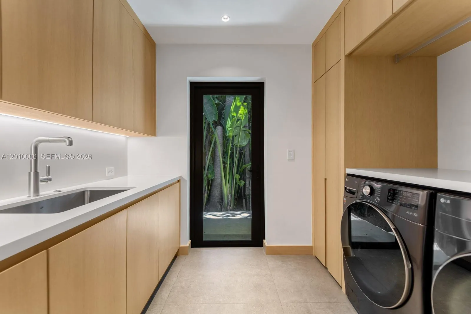 4100 Pinta Ct, Coral Gables, Florida 33146, Coral Gables, Florida 33146, 4 Bedrooms Bedrooms, ,3 BathroomsBathrooms,Residential,For Sale,4100 Pinta Ct, Coral Gables, Florida 33146,A12010006