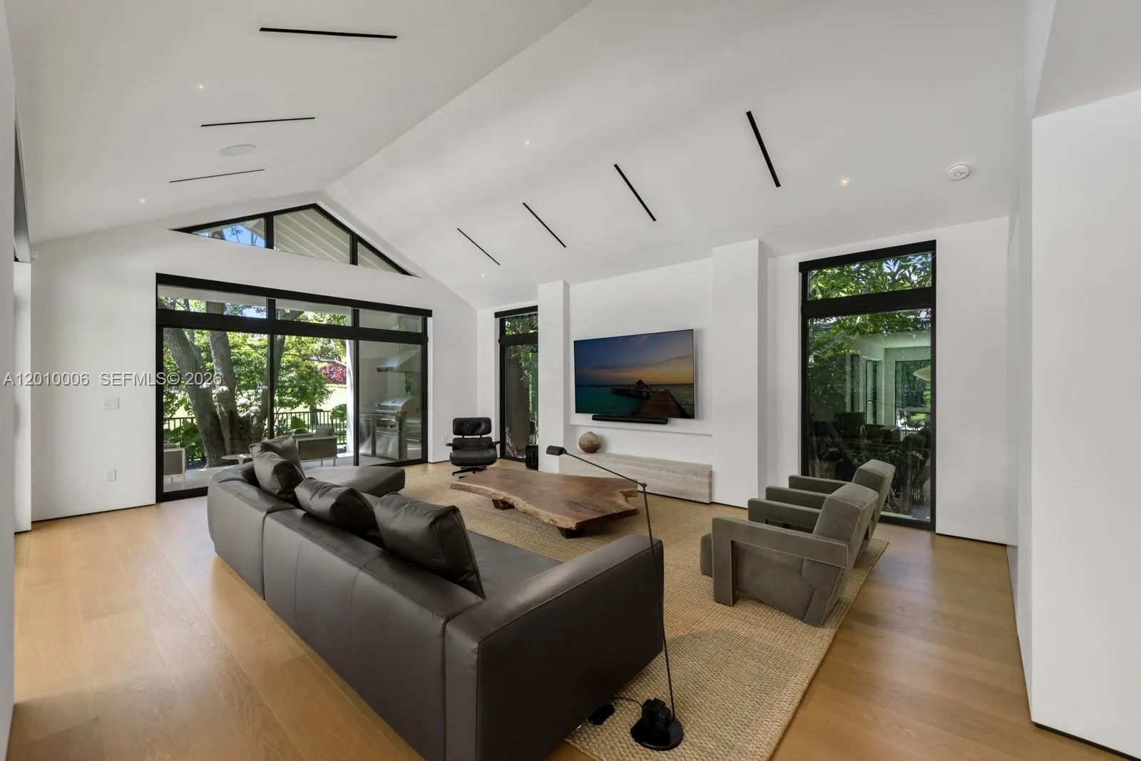 4100 Pinta Ct, Coral Gables, Florida 33146, Coral Gables, Florida 33146, 4 Bedrooms Bedrooms, ,3 BathroomsBathrooms,Residential,For Sale,4100 Pinta Ct, Coral Gables, Florida 33146,A12010006
