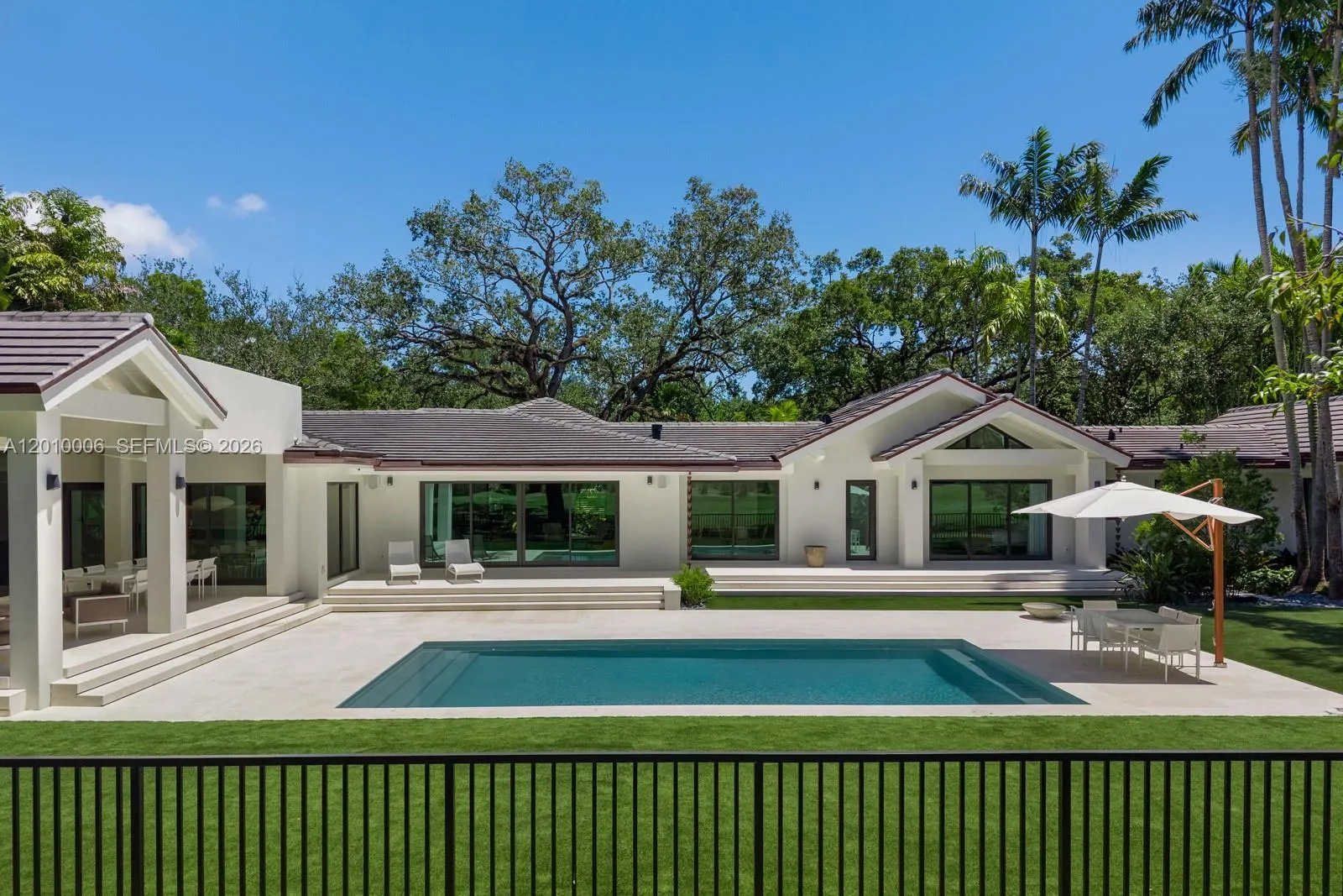 4100 Pinta Ct, Coral Gables, Florida 33146, Coral Gables, Florida 33146, 4 Bedrooms Bedrooms, ,3 BathroomsBathrooms,Residential,For Sale,4100 Pinta Ct, Coral Gables, Florida 33146,A12010006