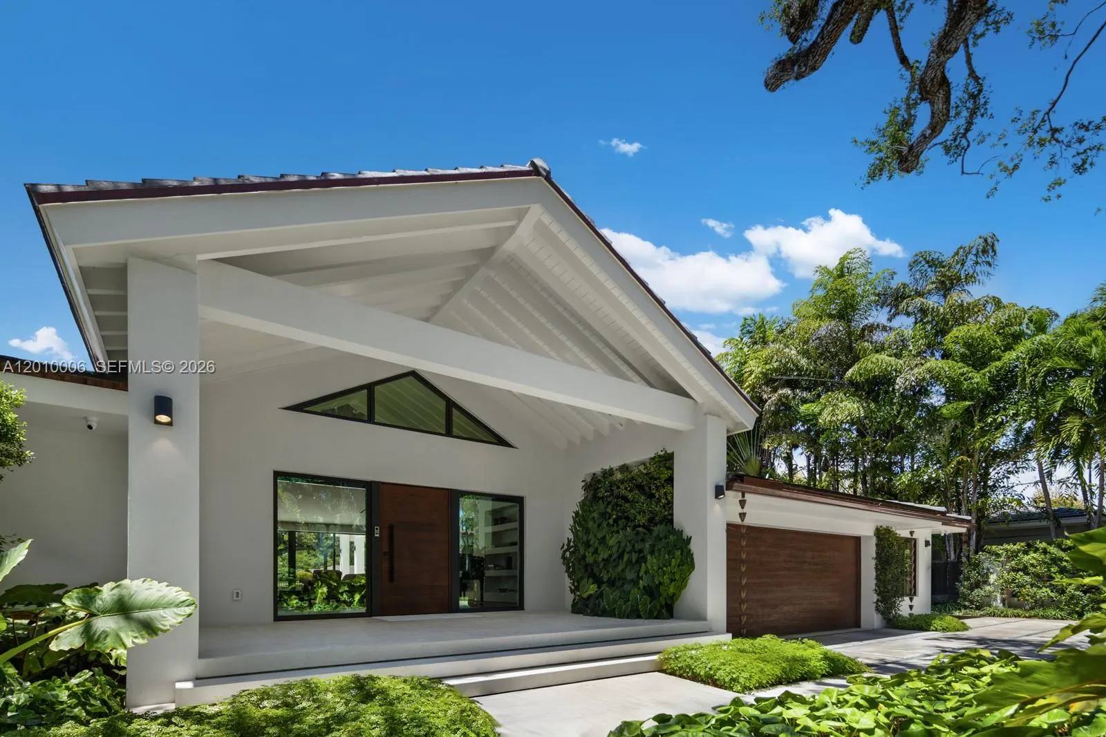 4100 Pinta Ct, Coral Gables, Florida 33146, Coral Gables, Florida 33146, 4 Bedrooms Bedrooms, ,3 BathroomsBathrooms,Residential,For Sale,4100 Pinta Ct, Coral Gables, Florida 33146,A12010006