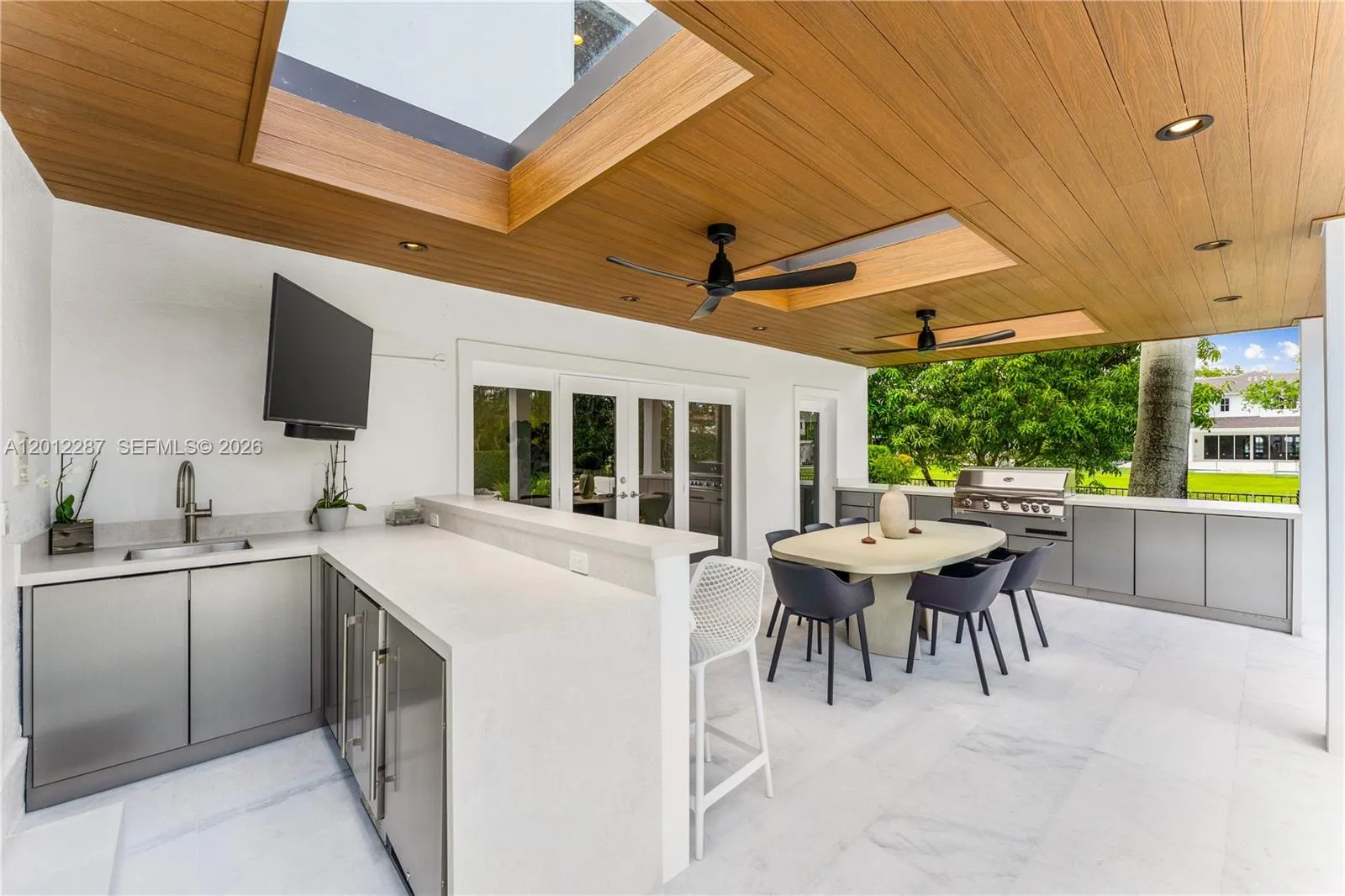 8763 Sw 61st Pl, Pinecrest, Florida 33156, Pinecrest, Florida 33156, 7 Bedrooms Bedrooms, ,6 BathroomsBathrooms,Residential,For Sale,8763 Sw 61st Pl, Pinecrest, Florida 33156,A12012287