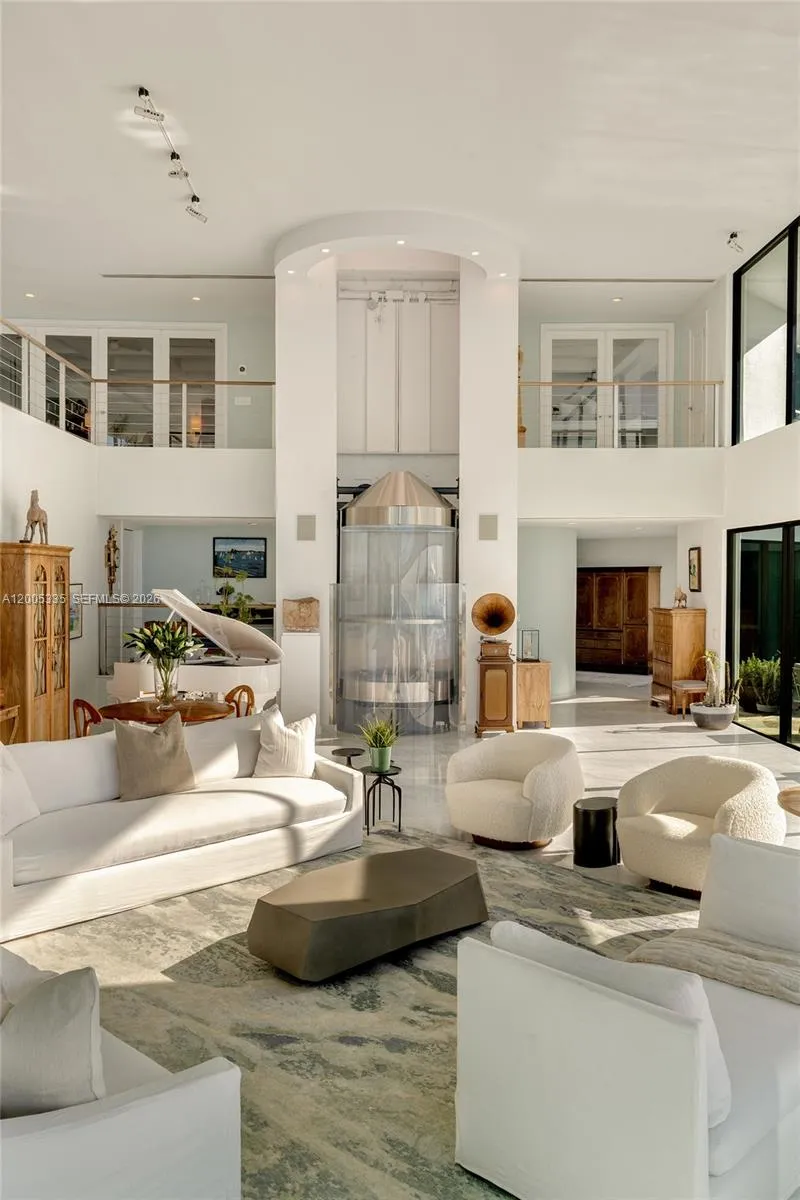 485 W Matheson Dr, Key Biscayne, Florida 33149, Key Biscayne, Florida 33149, 5 Bedrooms Bedrooms, ,7 BathroomsBathrooms,Residential,For Sale,485 W Matheson Dr, Key Biscayne, Florida 33149,A12005335