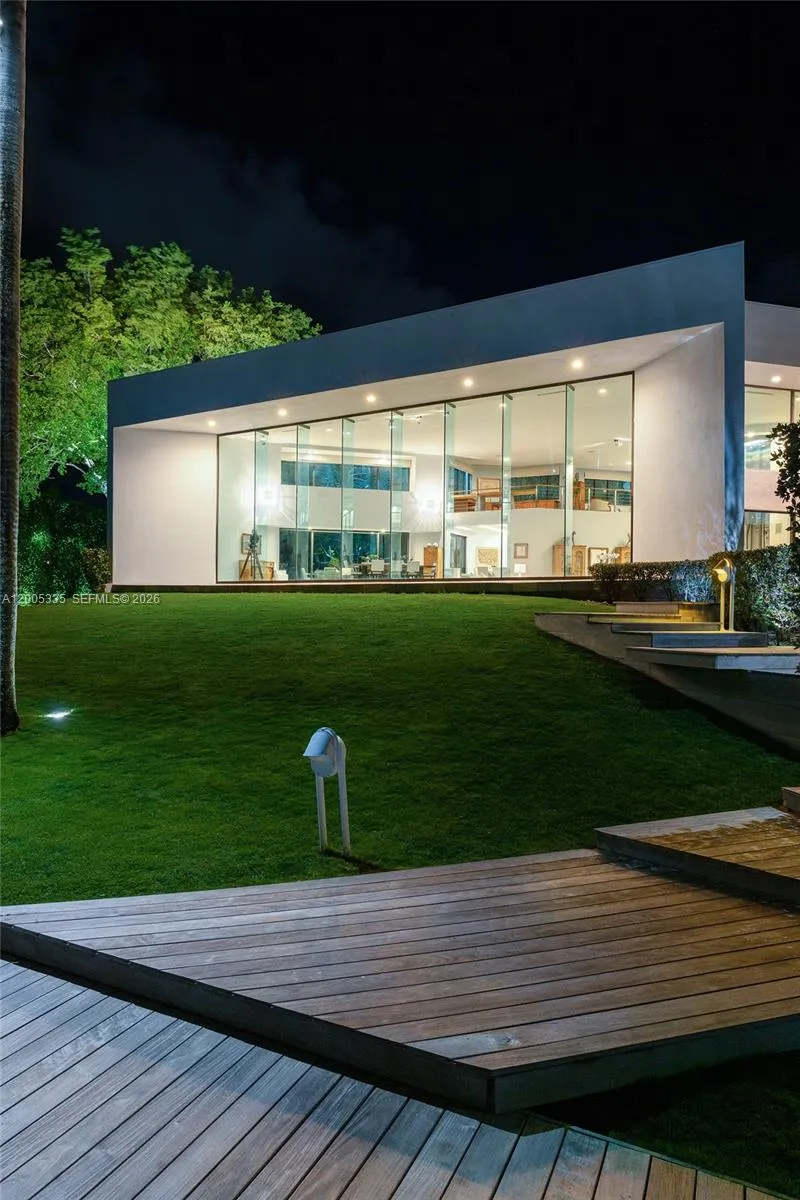 485 W Matheson Dr, Key Biscayne, Florida 33149, Key Biscayne, Florida 33149, 5 Bedrooms Bedrooms, ,7 BathroomsBathrooms,Residential,For Sale,485 W Matheson Dr, Key Biscayne, Florida 33149,A12005335