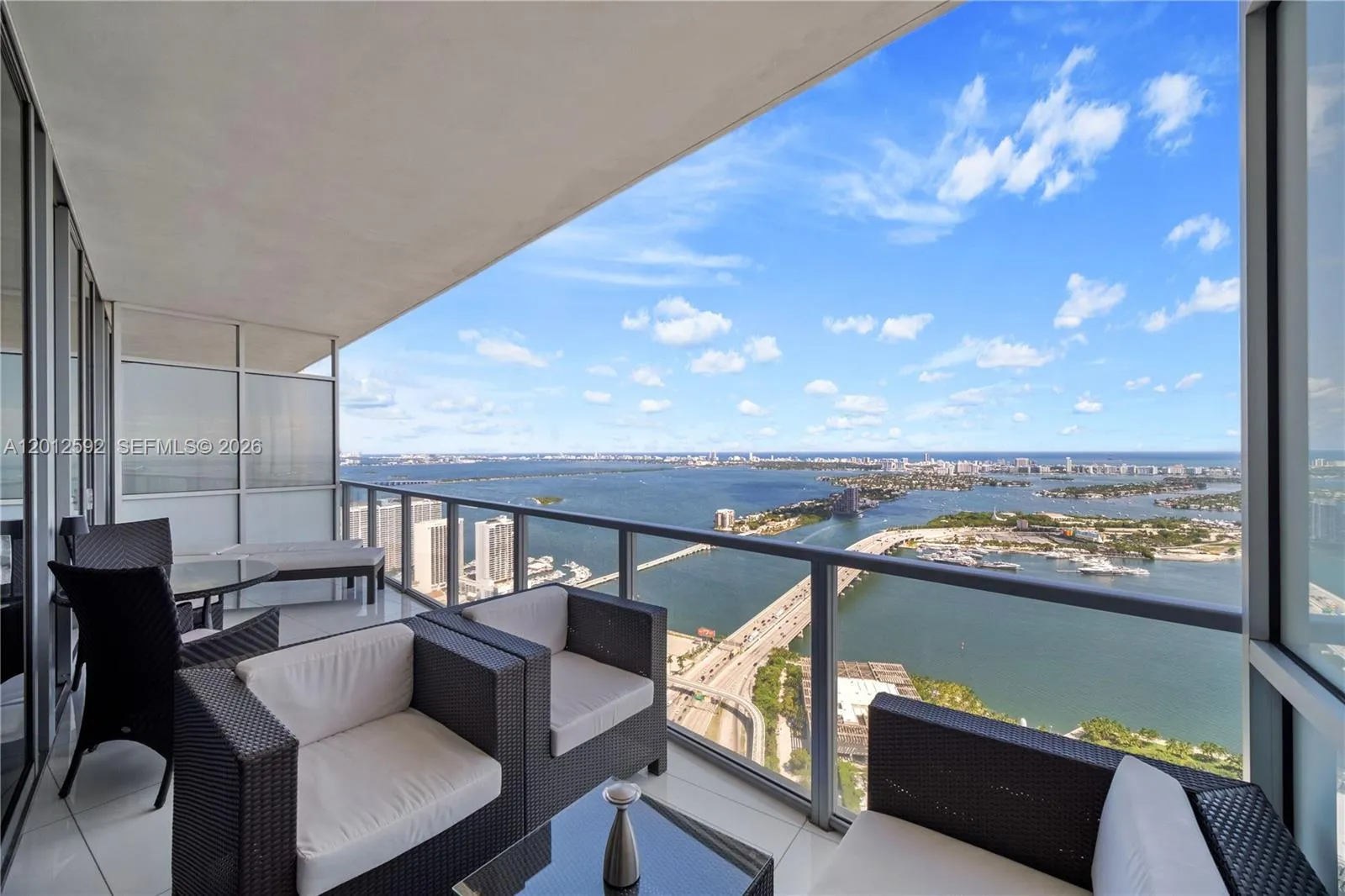 1100 Biscayne Blvd 5802, Miami, Florida 33132, Miami, Florida 33132, 2 Bedrooms Bedrooms, ,2 BathroomsBathrooms,Residential Lease,For Rent,1100 Biscayne Blvd 5802, Miami, Florida 33132,A12012592
