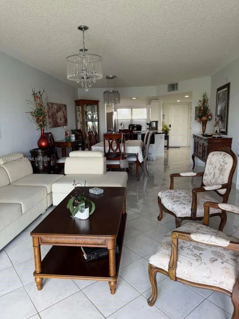 1400 Sw 131st Way 407q, Pembroke Pines, Florida 33, Pembroke Pines, Florida 33027, 2 Bedrooms Bedrooms, ,2 BathroomsBathrooms,Residential,For Sale,1400 Sw 131st Way 407q, Pembroke Pines, Florida 33,A12011486