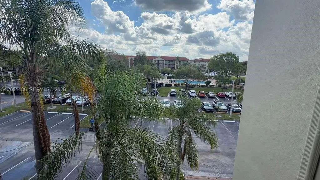 1400 Sw 131st Way 407q, Pembroke Pines, Florida 33, Pembroke Pines, Florida 33027, 2 Bedrooms Bedrooms, ,2 BathroomsBathrooms,Residential,For Sale,1400 Sw 131st Way 407q, Pembroke Pines, Florida 33,A12011486