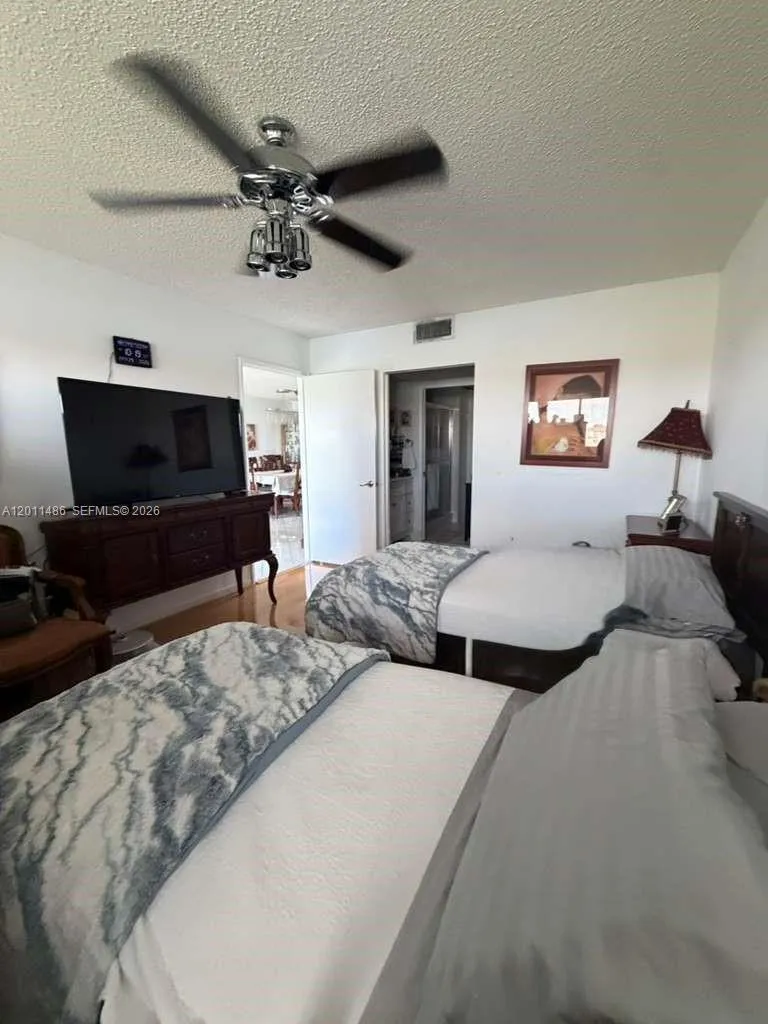 1400 Sw 131st Way 407q, Pembroke Pines, Florida 33, Pembroke Pines, Florida 33027, 2 Bedrooms Bedrooms, ,2 BathroomsBathrooms,Residential,For Sale,1400 Sw 131st Way 407q, Pembroke Pines, Florida 33,A12011486