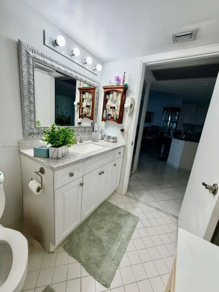 1400 Sw 131st Way 407q, Pembroke Pines, Florida 33, Pembroke Pines, Florida 33027, 2 Bedrooms Bedrooms, ,2 BathroomsBathrooms,Residential,For Sale,1400 Sw 131st Way 407q, Pembroke Pines, Florida 33,A12011486